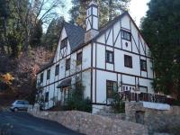 Bracken Fern Manor: Beautifully restored English manor