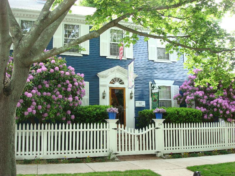 154 High Street, Bristol, RI, 02809, USA