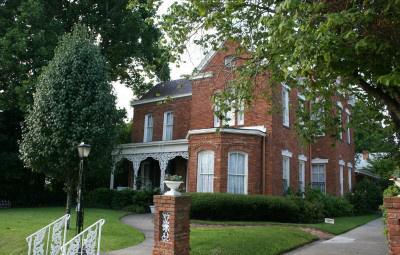 501 Speed St, Vicksburg, MS, 39180, USA