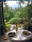 Pearson's Pond Luxury Inn and Adventure Spa: view from gazebo