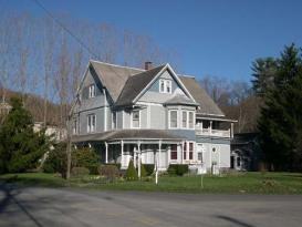 Stately 1800s Victorian: main view