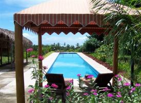 Palmlea Lodge & Villas: 25mt lap swimming pool