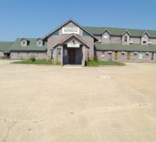 Sportsman Lodge and Restaurant: front view