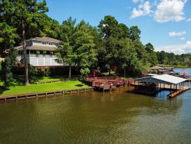 Lake Homes: Our Largest and most popular home. 4700 sq' 7 bed