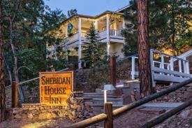 Luxurious Arizona Inn Near the Grand Canyon: Welcome to Sheridan House Inn