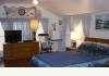 Lake Verona Lodge Bed and Breakfast: Atlantis Room