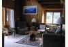 Silver Bay Inn: Lake House living room