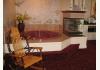 Olde Square Inn: Carriage House Spa Tub & Fireplace
