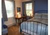 The Oval Door Bed and Breakfast Inn: guest room