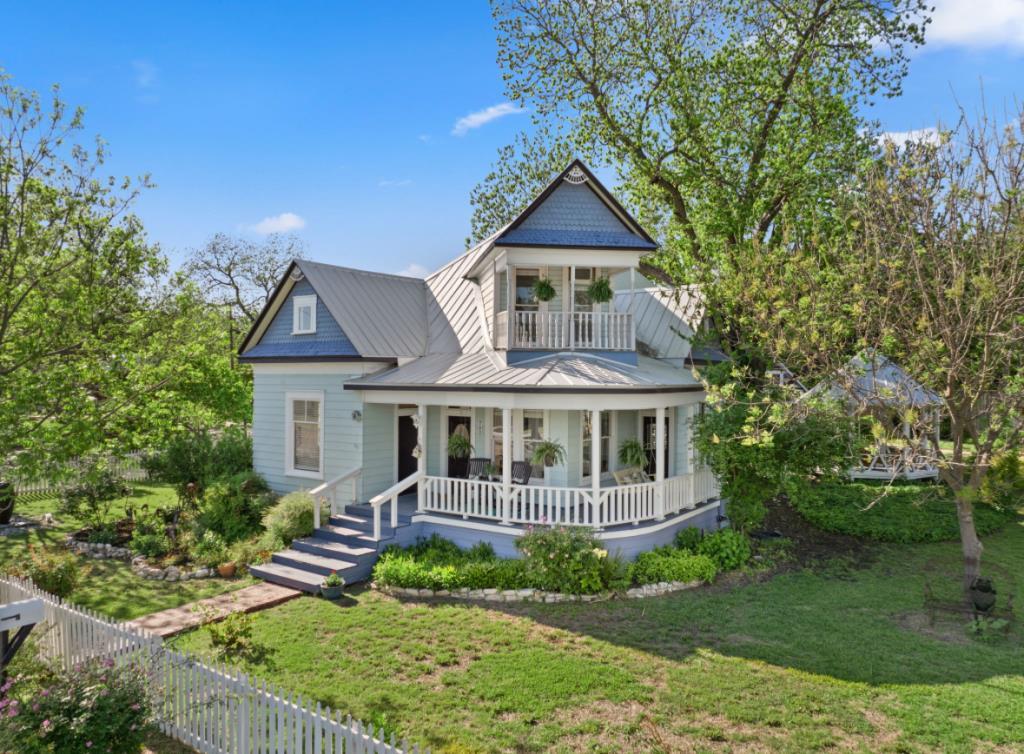 702 E Main St Downtown Round Rock, Tx Round Rock, TX Inn for Sale