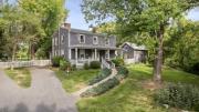 Family Farmhouse Inn