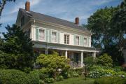  Turn-Key Cape Cod Inn with 19th-Century Charm