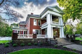 The Nordic Pineapple Bed and Breakfast: Exterior