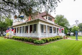 Kennedy Manor: 