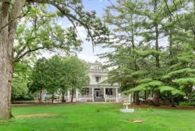 Century Elms Bed & Breakfast: 