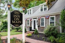 Inn on Main, Historic Charm Prime CapeCod Location: Front of Inn