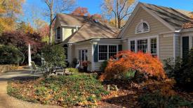 Foxfield Inn: exterior view