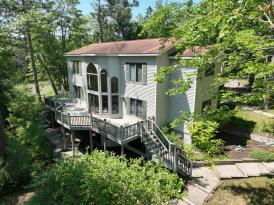 Future Inn or Riverfront Residence for Sale: 