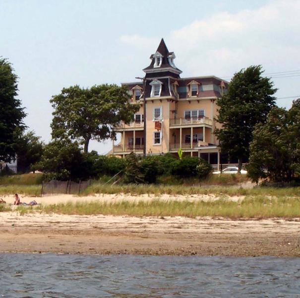 Harbor Watch Inn Onset, MA Inn for Sale