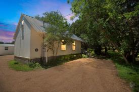 Cottage Lodging Property, Multiple Units Available: 