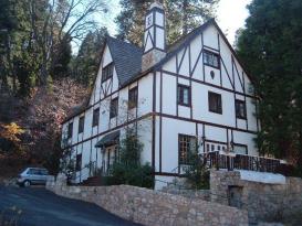 Bracken Fern Manor: Beautifully restored English manor