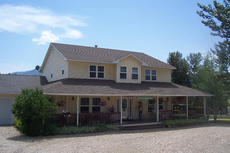 Garden Mountain Bed & Breakfast Garden Valley, ID Inn for Sale