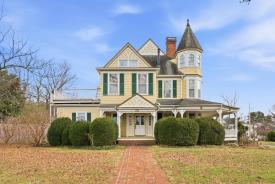 The Oaks Bed and Breakfast: 