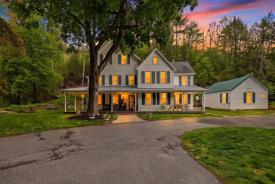 Fairyland Inn: 