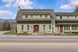 Brass Lantern Inn: 