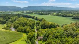 River Bluff Farm Bed & Breakfast: aerial view with river