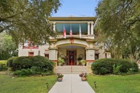 W.H. Kokernot Mansion: 
