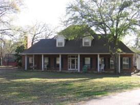 Canton First Monday Scrapbook Retreat: Front of main house