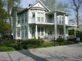 Miss Anna's: Miss Anna's