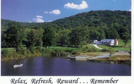 Lake Manor: View of lake and inn