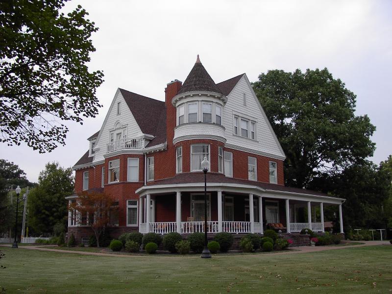 Austin Mansion Effingham, IL Inn for Sale