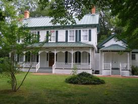 Woodlyn: front
