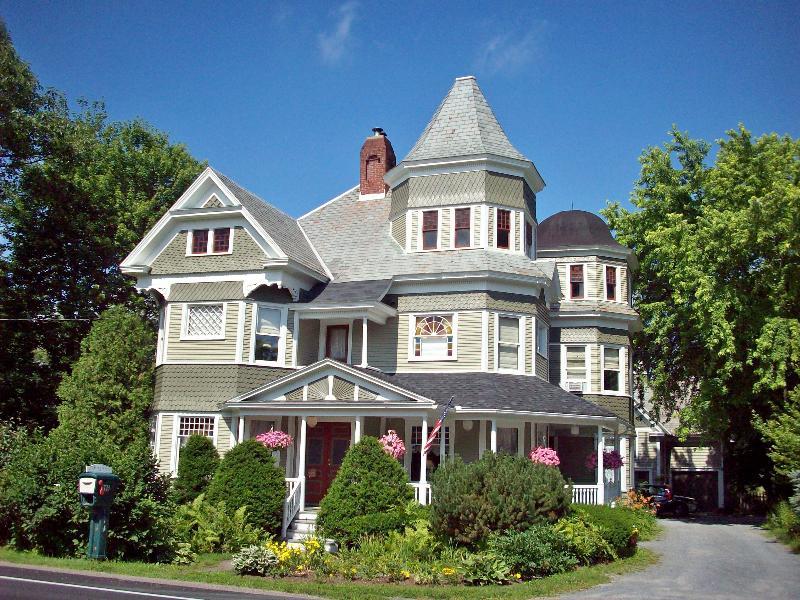 Sinclair Inn Jericho, VT Inn for Sale