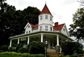 The Kingsley House: 