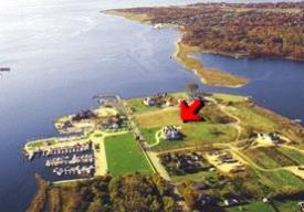 A Victorian on the Bay B&B: Aerial View of location