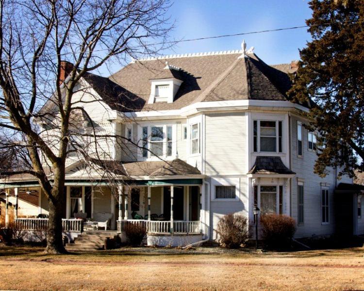 Ingleboro Mansion Smith Center, KS Inn for Sale