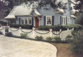 Robin egg Cottage: Little Blue House on Glenview