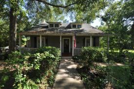 Caroline House: 