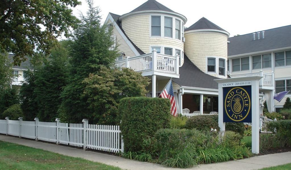 Sand Castle Bed and Breakfast South Haven, MI Inn for Sale