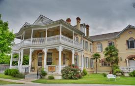 Mosheim Mansion: Mosheim Mansion Exterior