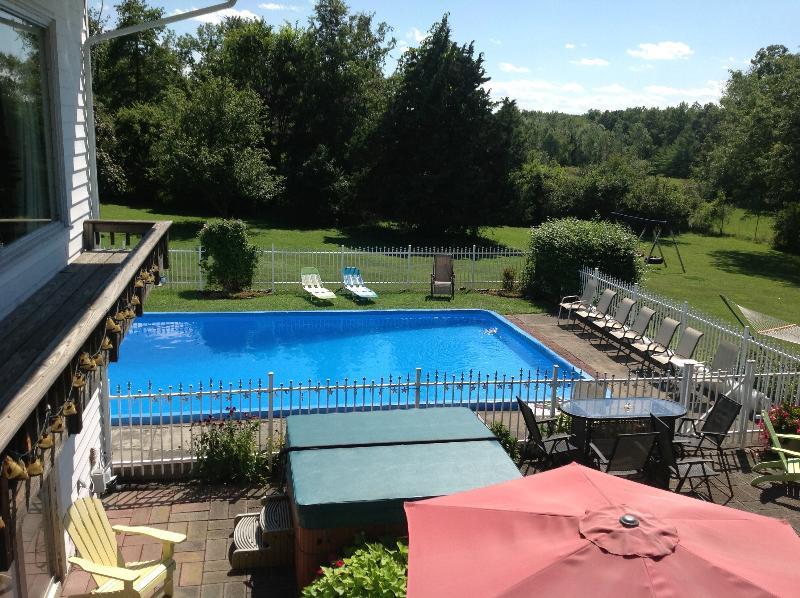Mountain Meadows Bed & Breakfast New Paltz, NY Inn for Sale