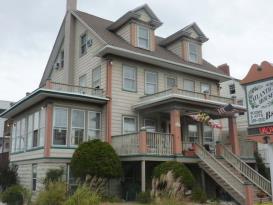 Atlantic House-Ocean City, Maryland: View for an approaching guest