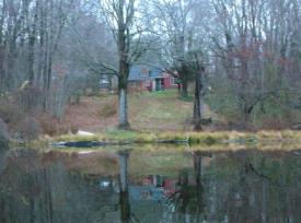 Tannerbrook B & B: house view from pond