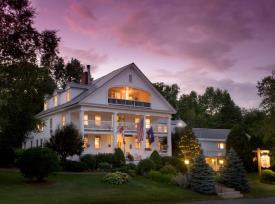 Vermont's Northeast Kingdom Inn: Twilight at Award Winning Inn and Restaurant VT