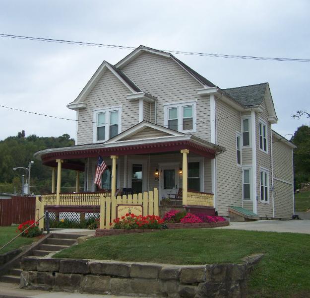 The Arnott House B&B Spencer, WV Inn for Sale