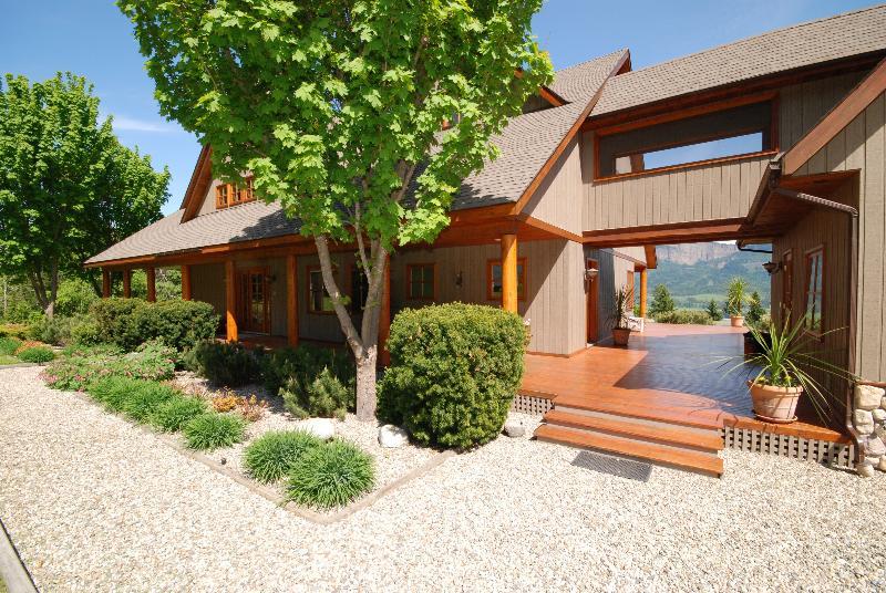 Shuswap Riverview B & B Enderby, BC Inn for Sale